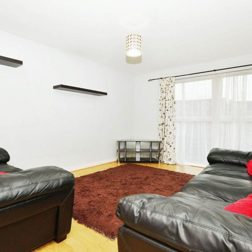 Lanadron Close, Isleworth, TW7 - Photo 1