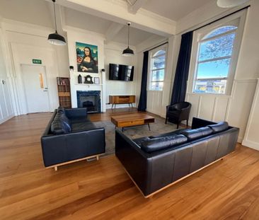 Short-Term Accommodation Urban Lounge Sleepery Carterton From $400/... - Photo 3