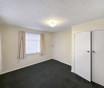 Family living in Trentham - Photo 6
