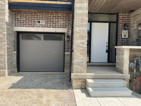 For Lease - 1551 Rose Way N/A, Milton, Ontario - Photo 2