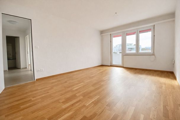 Attractive 2.0-room apartment with large balcony - Photo 1