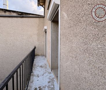 Location Appartement 3 pièces 52m² L ISLE JOURDAIN 32600 - Photo 3