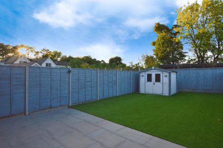 3 bedroom semi-detached house to rent - Photo 3