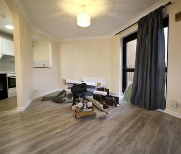 1 Bedroom Flat To Let - Photo 4