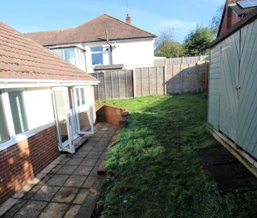 2 bedroom detached bungalow to rent - Photo 5