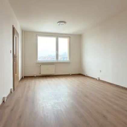 Pronájem bytu 2+1 v Trutnově, ulice Lomní - Photo 1