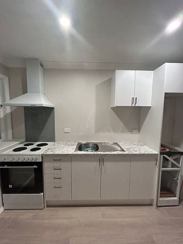 Central location - Photo 4