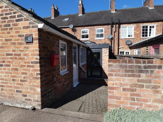 2 bedroom terraced house to rent - Photo 1