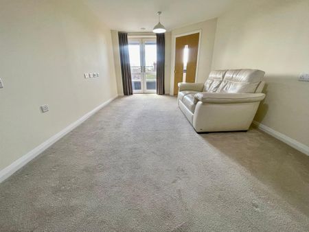 Burlington Gardens, Leyland - Photo 3