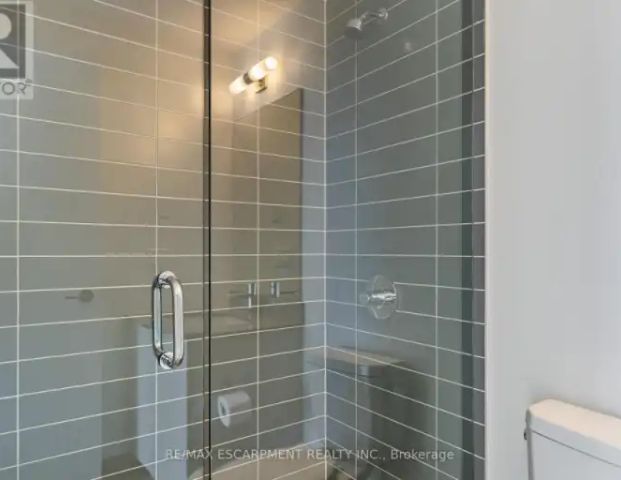 1403 - 3079 TRAFALGAR ROAD | 1403 - 3079 TRAFALGAR ROAD, Oakville - Photo 1