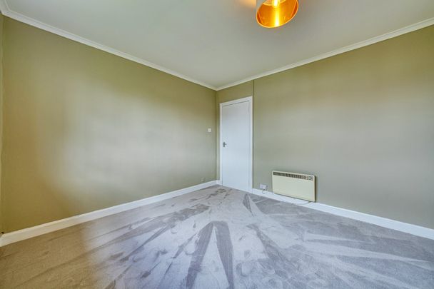 Flat 125, Castle Court, 4 Kings Drive - Photo 1