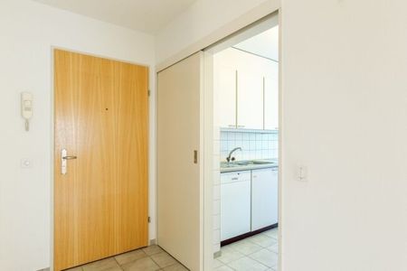 Your new temporary home - Photo 3