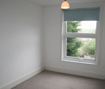1 bedroom end of terrace house to rent - Photo 1
