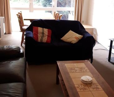 4 bedroom semi-detached house to rent - Photo 1