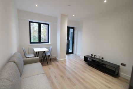 Broadoaks, Streetsbrook Road - Photo 3