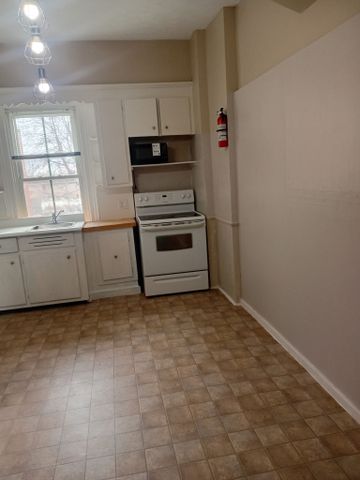 For Lease - 75 Charles Street Unit# 4, Oshawa, Ontario - Photo 5