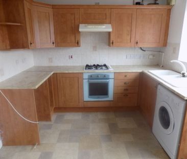 Clos Ysbyty, Neath, SA11 - Photo 1