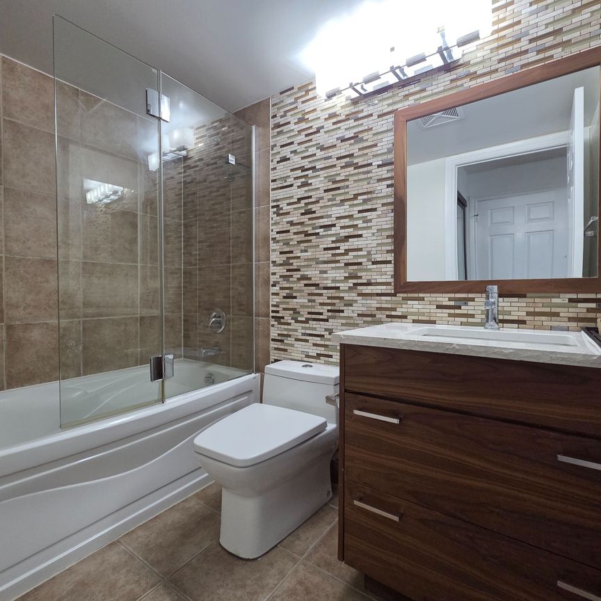 For Lease - 310 Burnhamthorpe Road Unit# 3303, Mississauga, Ontario - Photo 1