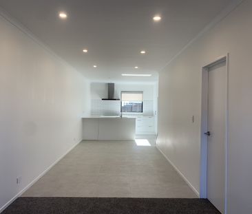 18 Hema Road, Hobsonville, Auckland - Photo 2