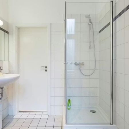 Calle de Fernán González, Madrid, Community of Madrid 28009 - Photo 4