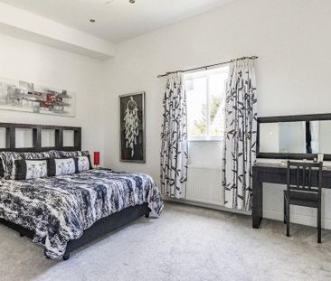 4 bedroom detached house to rent - Photo 5