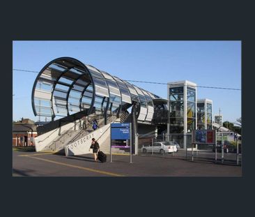 Position Perfect! - Photo 2