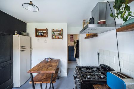 1 bedroom ground floor flat to rent - Photo 5