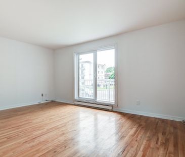 Place Neptune, J4Z 3W4, Brossard - Photo 1