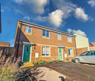 3 bedroom semi-detached house to rent - Photo 2