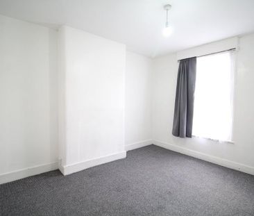 3 bedroom maisonette to rent - Photo 1