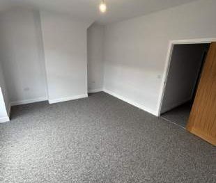 3 bedroom property to rent in Eastbourne - Photo 3