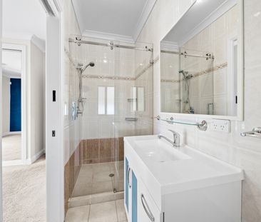 43 Finniss Crescent, Narrabundah ACT 2604 - House For Rent | Domain - Photo 3