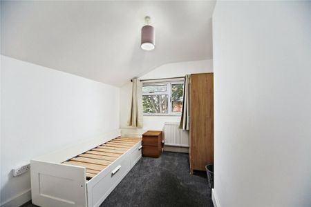 3 bedroom terraced house to rent - Photo 5