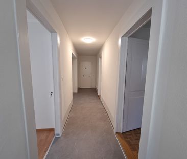 Grand appartement rénové de 4 pièces au 1er étage - Photo 5
