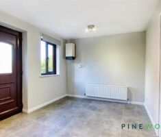 2 BEDROOM House - Mid Terrace - Photo 1