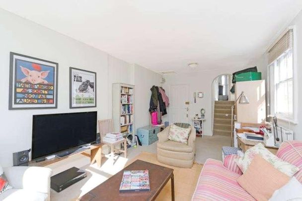 Poplar Grove, Brook Green, London, W6 - Photo 1