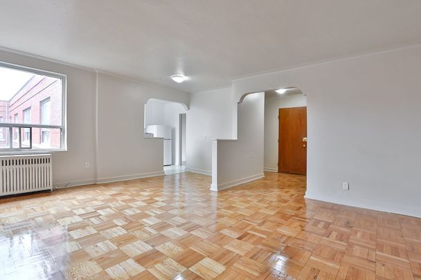 For Lease - 1969 Eglinton Avenue Unit# 310, Toronto, Ontario - Photo 1