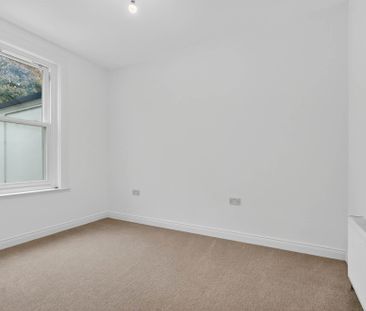 Apt 3 51-53Bridge Street, LISBURN, BT28 1XZ - Photo 3
