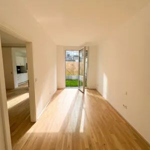 2,5-Zimmer-Gartenwohnung, Erstbezug (BJ 2026), Fußbodenheizung // 2.5-room garden apartment, 2026 build, underfloor heating - Photo 3