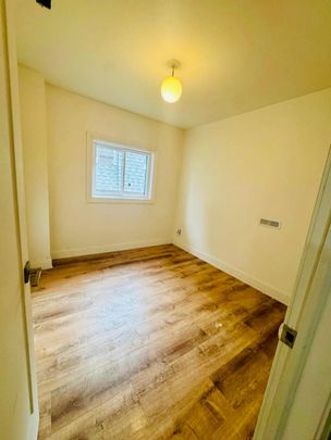 For Lease - 9 Tilley Drive, Toronto, Ontario - Photo 1