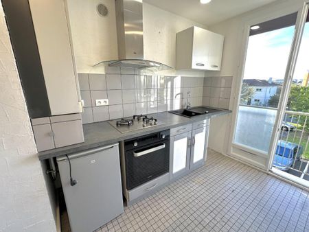 Location Appartement 4 pièces 69m² TALENCE 33400 - Photo 3