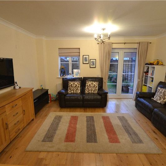 Angus Close, Wokingham Angus Close, Wokingham - Photo 2