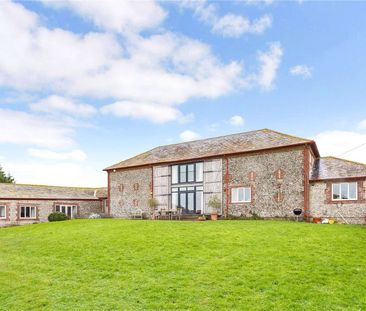 Detached barn conversion with stunning views over the South Downs - Photo 4