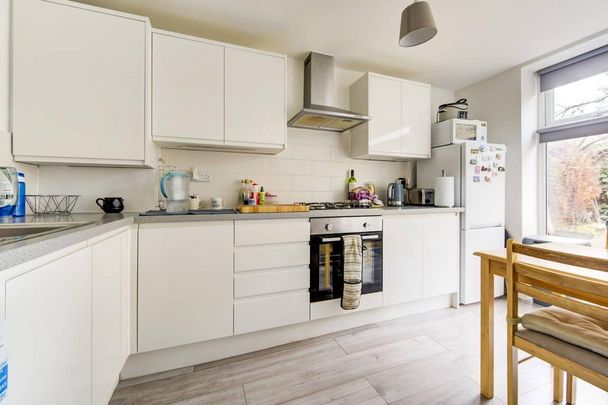 2 bedroom maisonette to rent - Photo 1
