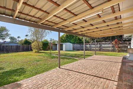 IMMACULATE THREE BEDROOM HOME IN PRIME EARLVILLE LOCATION - Photo 4