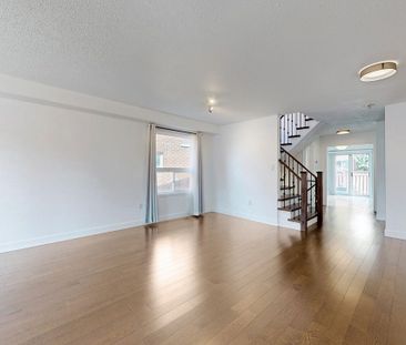 For Lease - 211 Red Maple Road, Richmond Hill, Ontario - Photo 4