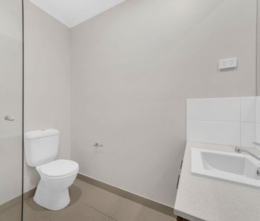 For Rent — Stylish 4-Bedroom Family Home- 2 Gudali Walk, Clyde Nort... - Photo 3