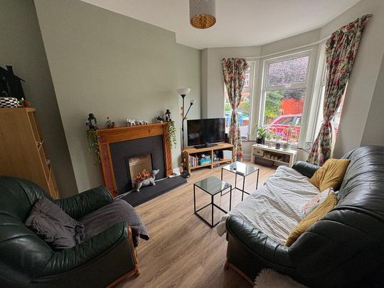 47 Rushfield Avenue, Ormeau Road, Belfast, BT7 3FP - Photo 1