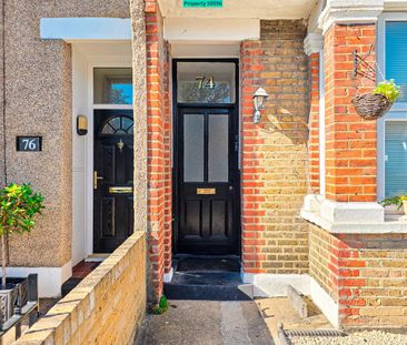 2 bedroom flat to rent - Photo 1