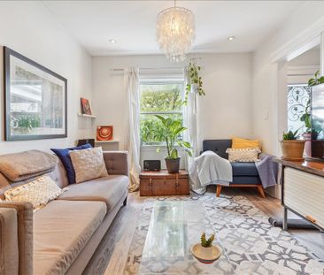 For Lease - 5 Milton Street, Toronto, Ontario - Photo 1